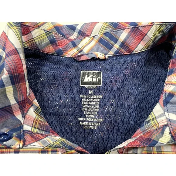REI Co-op Women's Medium Blue Plaid Button Up Vented Hiking Shirt Roll Tab L/S - Picture 9 of 11